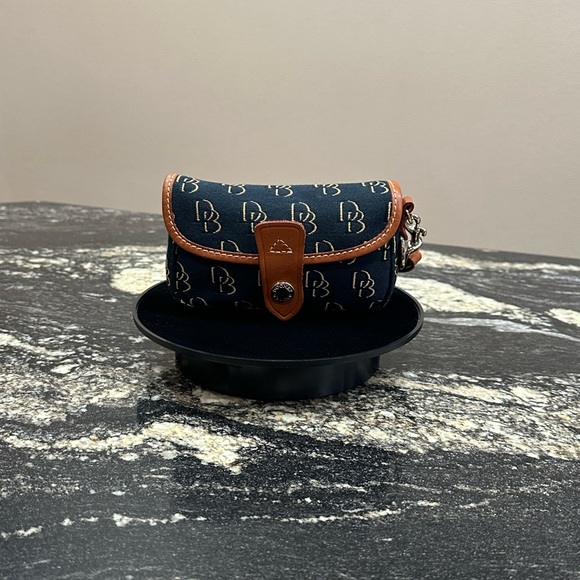 Dooney & Bourke Canvas Pouch with Brown Leather Trim - Picture 4 of 8